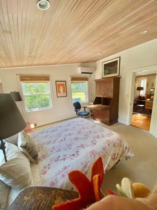 The Farmhouse Suite At Barn & Bike Red Hook Exterior foto
