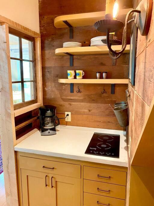 The Farmhouse Suite At Barn & Bike Red Hook Exterior foto